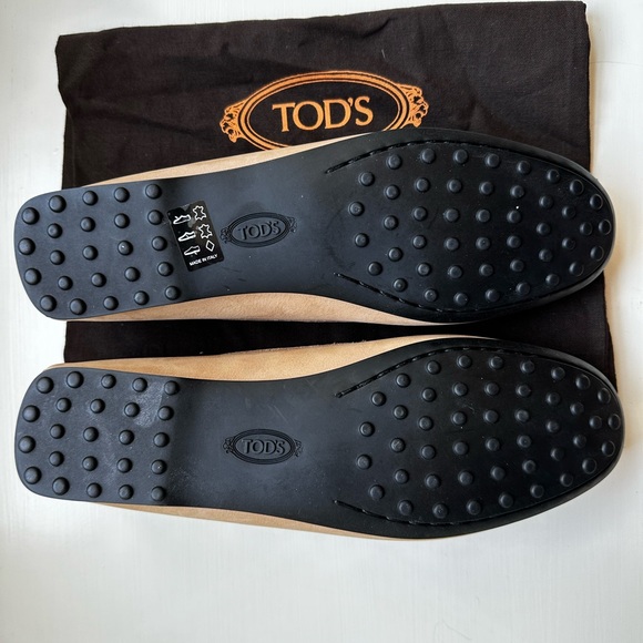 TOD’s Gommino City Suede Loafers - Picture 4 of 4